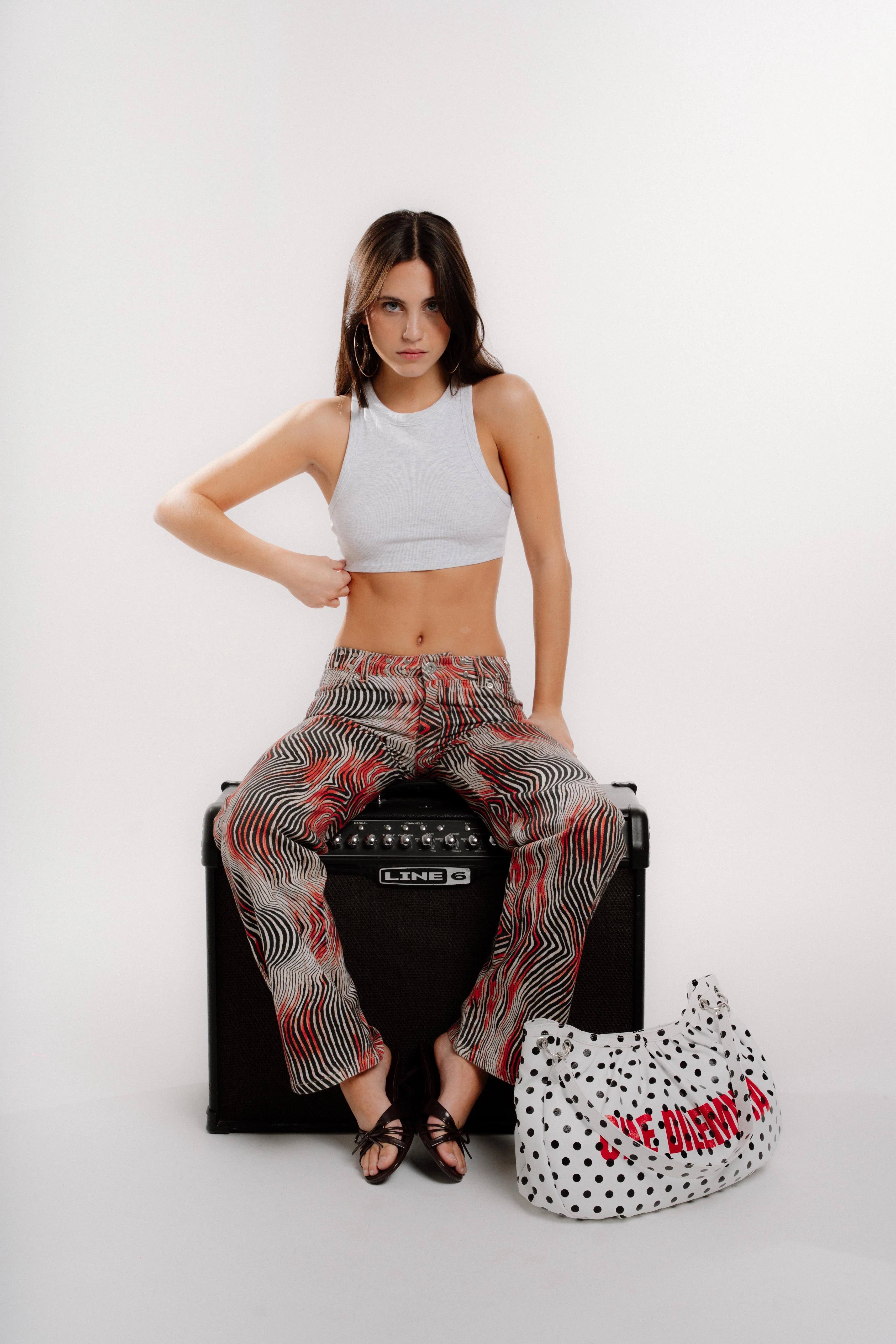 Elsa Small Dot Núnoo x One Dilemma - Image 4